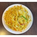 25. Riisinuudlid köögiviljadega